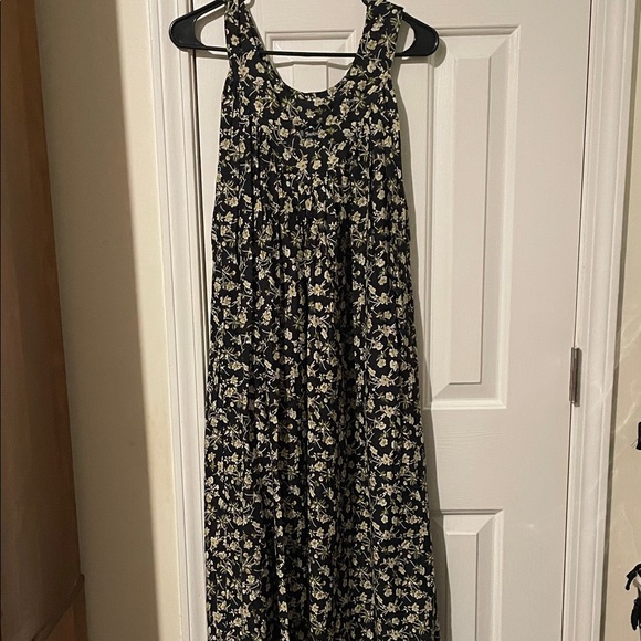 Jackpot Dresses & Skirts - Floral Black Midi Dress